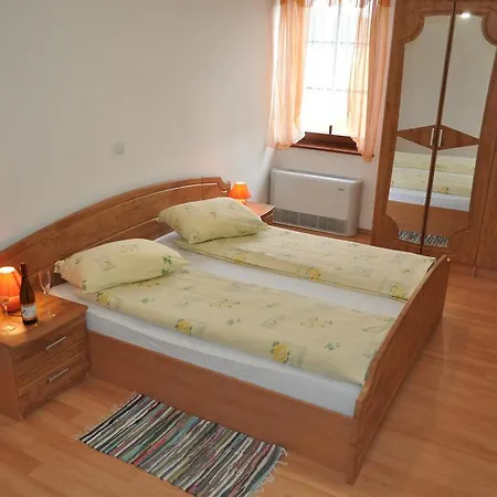 - Turisticna Kmetija Vrbnjak Ljutomer